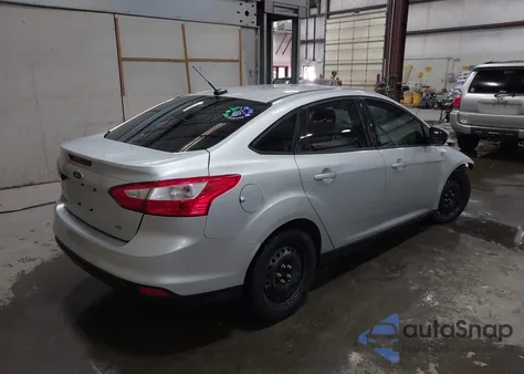 2012 Ford Focus Se из США, поврежденный, VIN 1FAHP3F24CL207623